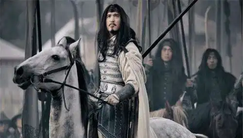 身为八虎将之首的许褚,为啥会怕赵云二人究竟谁更厉害
