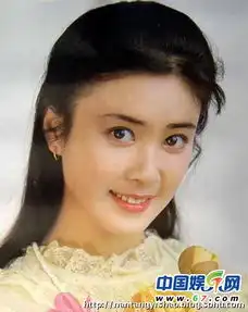 傅艺伟80年代青涩时髦照曝光妖艳演妲己独树一帜
