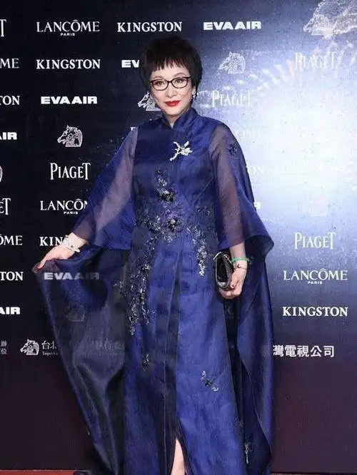 投资拍霸王别姬,头婚遇渣男,二婚嫁地产富豪,现身家几百亿
