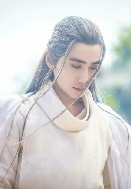 影视题材中的大热门疯批美人
