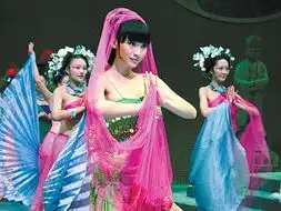 英雄美女角力九月影市
