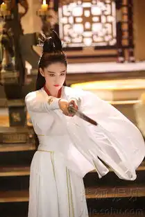 张馨予新边城浪子曝剧照一人两面正邪双生
