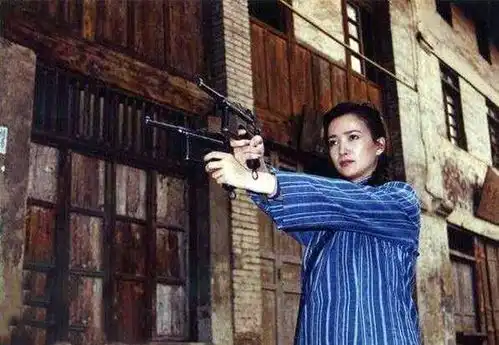 抗战女杰隐居湖北,去世28年后孙子发现张破纸,方才揭开真实身份
