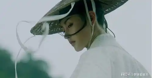 雪中悍刀行杀青,张若昀开香槟庆祝,张天爱晒角色合影
