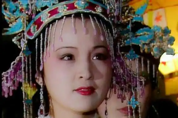 贾兰作为贾政的嫡长孙,为何在荣国府中却没有二叔贾宝玉吃香呢
