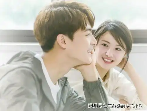 当男人开始频繁说这3句话,说明他对你的在乎,已无法隐瞒了