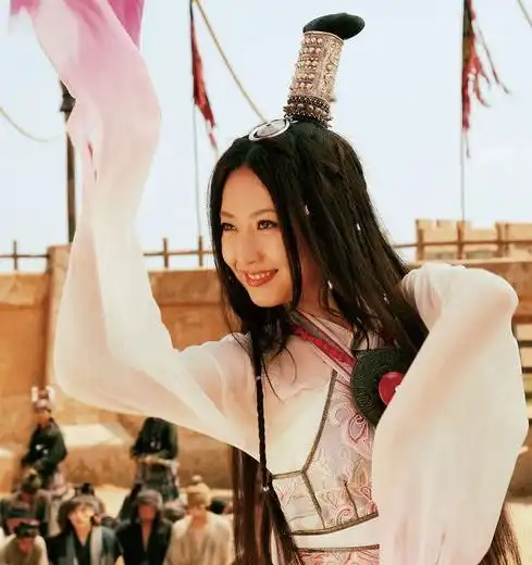 金莎白冰同组,两人开嗓哼唱神话,青春回忆杀让人泪崩
