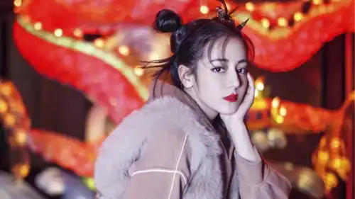 偷懒的白白回来了近期的娱乐圈八卦和料
