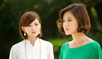 馨子回家的诱惑饰洪世馨