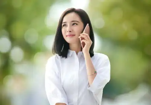 官媒发文诈捐艺人不能参评慈善奖,配图竟然是一篇有关杨幂的报道
