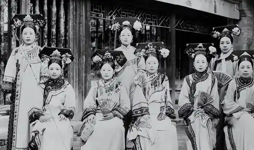 若不是末代皇帝溥仪说出来,紫禁城的这些黑幕,你很难想象得到
