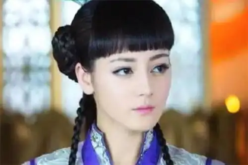 女星齐刘海,唐嫣漂亮,赵丽颖很萌,杨幂甜美,粉丝她俩不好看
