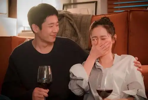 同居三年未发生关系,如今女方父母要15万彩礼,男友无奈出馊主意