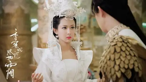 娱乐圈女明星那么多,为什么大家偏偏喜欢杨紫
