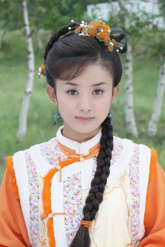 还珠格格被翻拍,11位颜值在线的古装美女,您最喜欢哪一位呢
