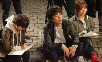 金秀贤主演制作人公开剧照车太贤变身两天一夜编导