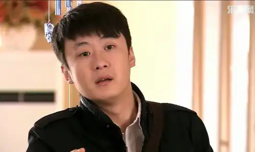 魔幻手机2傻妞归来陆小千剧照