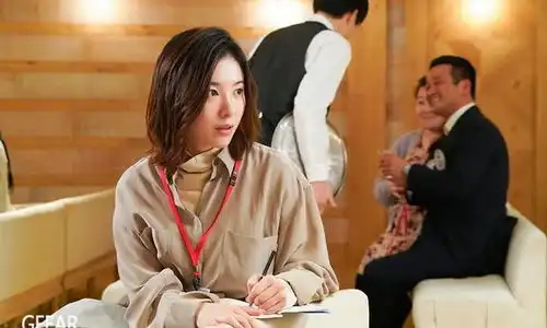 享受沙发追剧时光日本女生票选的冬季日剧前十名人气排行