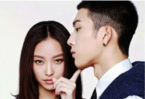 明星情侣寥寥无几了,网友坚持住