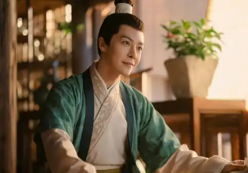 明明过了7年,但他从花千骨到梦华录,状态竟一点都没变化
