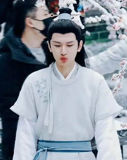 成毅王俊凯狂飙剧组等明星的八卦趣事