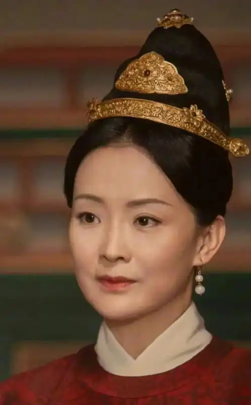 23岁嫁入豪门,成为京城四少王烁的后妈,晴格格王艳过得怎么样
