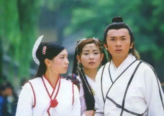 贾静雯赵敏评价倚天屠龙记2019,三字回答让网友惊愕