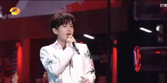 湖南跨年晚会蔡依林不愧是天后,檀健次梦回相柳,王一博造型垮