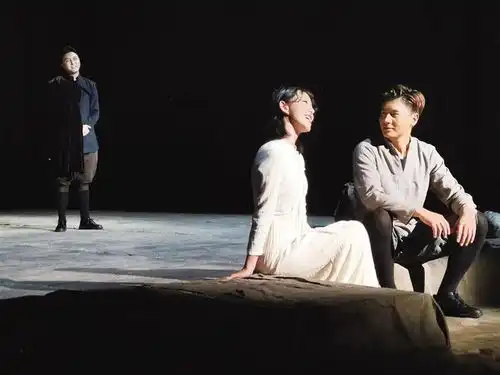 看过来,哈姆雷特在拉萨上演
