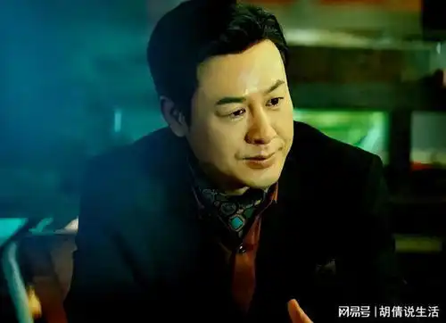 演员周杰深夜放瓜,曝张颂文有男闺蜜,刚火好日子要到头了
