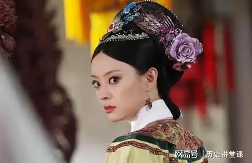 刘亦菲vs周迅,同跟汪俊合作,一个吃安眠药一个脸都笑烂了