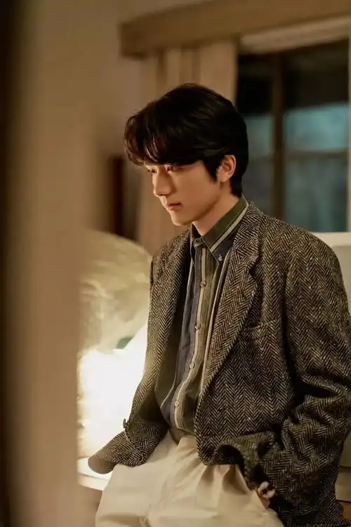 专访走过淬火年代,看见不一样的张新成
