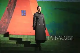 一步之遥从lv古董旅行箱到armani奢华戏服三十九
