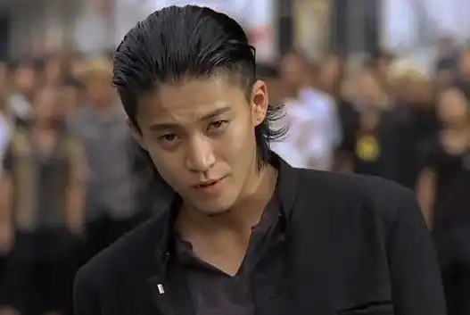 当年凭借热血高校走火的小栗旬,为何没有选择打开中国市场