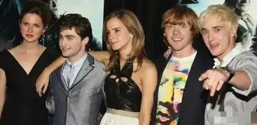 17年后,哈利波特的主演们也都陷入了爱恨情愁中
