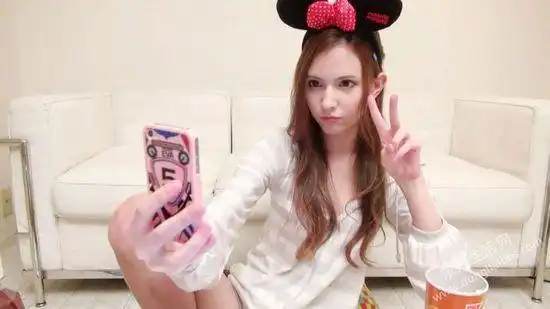 女优泷泽萝拉兼职卖淫海量性感照片曝光