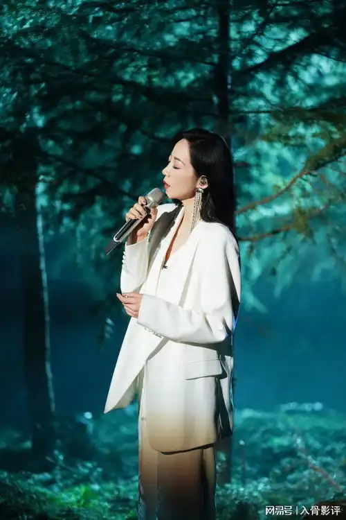 乘风2024韩雪拒绝用负重一万斤长大玩梗