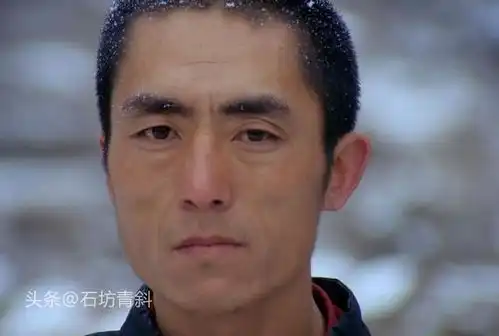 张艺谋前妻肖华当年恋爱被反对,他只会下面条,从不洗衣服
