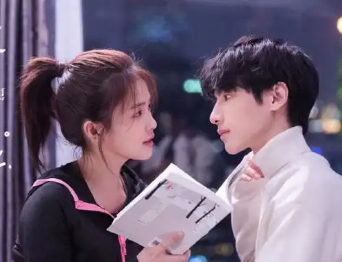 又一爱情剧开机啦虞书欣是女主,剧照清新又唯美,不追不行了
