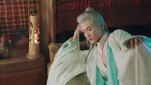 长相思2相柳用死亡换来自由被鬼方氏复活,与小夭相忘江湖