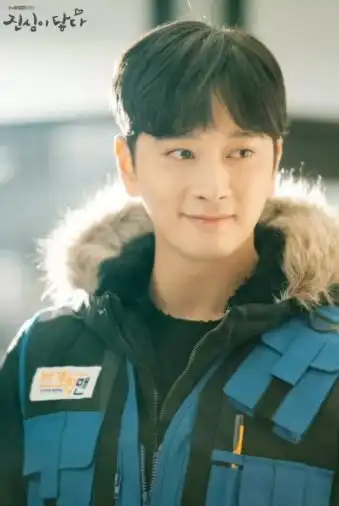 触及真心明明是男女主撒糖戏份,却迷上了妈宝男与丹律师cp
