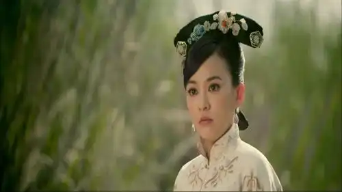 新步步惊心陈意涵湖边询问窦骁,可下一秒竟说出这话,窦骁傻眼