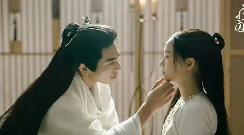 皇帝深夜召姑姑进宫,次日姑姑躺着离宫,姑姑丈夫誓报此仇