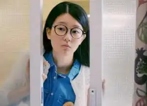 乔欣家里到底干什么的家庭背景是假富二代吗乔欣是乔氏集团董事长的女儿吗
