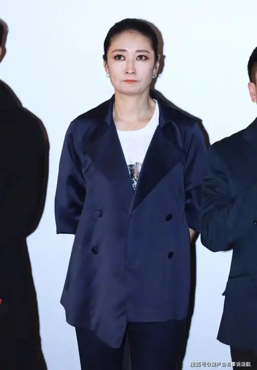 八佰背后的女人梁静,她是管虎的老婆,也是两个孩子的妈妈
