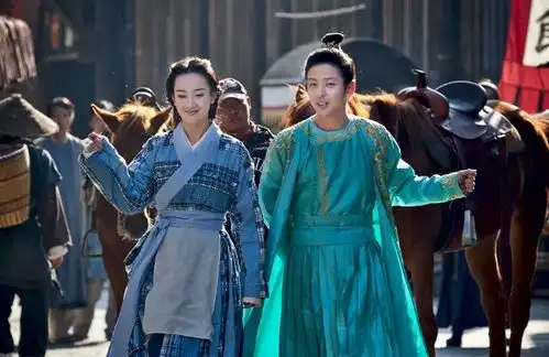 15岁就开始接戏,16岁考上北京电影学院,如今因整容无戏可拍
