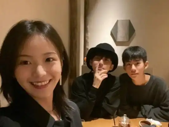 小欢喜孩子们重聚,北电三子唯独缺了他,李庚希浓妆显成熟
