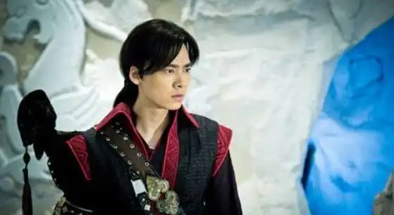 有种逆袭叫做李易峰,7年前我给你做配角,4年后你给我打酱油