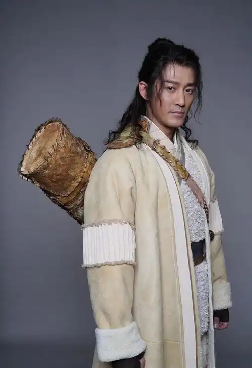 又一版射雕英雄传来了严屹宽担纲男主,何昶希演欧阳克
