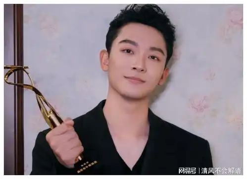 长相思杨紫是一带三吗杨紫选择该剧,并不是因为主演阵容
